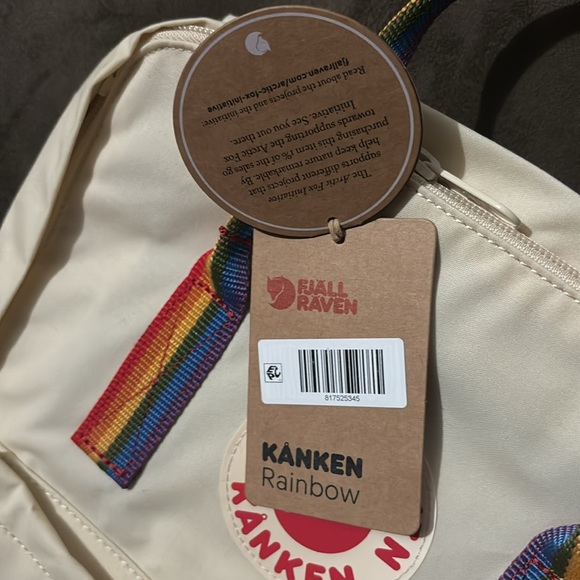 Fjallraven Kanken Rainbow